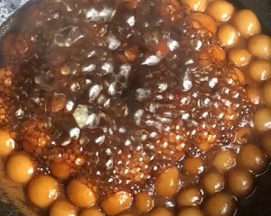 The practice measure of a round mass of food of brown sugar polished glutinous rice 7