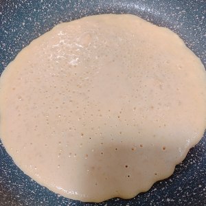 Quick worker breakfast - the practice measure of banana thin pancake made of millet flour 8