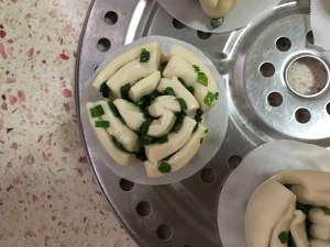 The practice measure of steamed twisted roll of steamed bread of chopped green onion 7