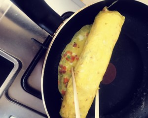 The practice measure of the gallinaceous egg roll in Han drama 12