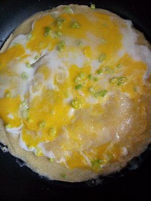 Fruit of domestic edition thin pancake made of millet flour---The practice measure of breakfast of quick worker health 4