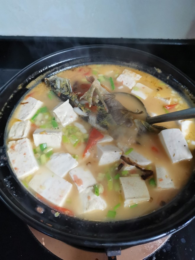黄骨魚のトマトの豆腐のスープの実践、おいしい作り方