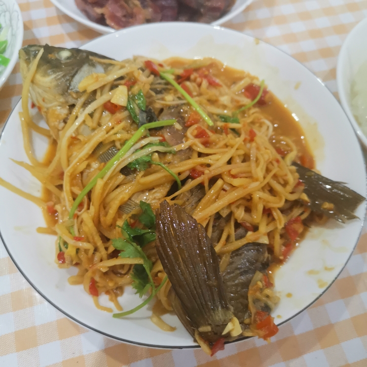 
The practice of fish of braise of Dai flavour acerbity bamboo shoot, how to do delicious