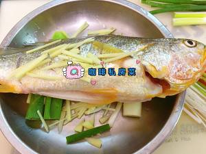 The practice measure of steamed yellow croaker 3