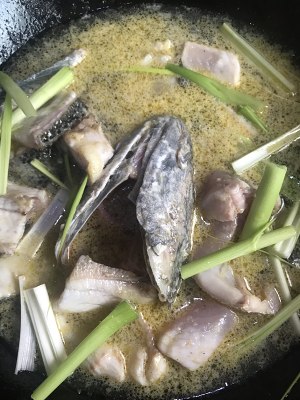 The practice measure of fish of boiler of boil in water for a while 15