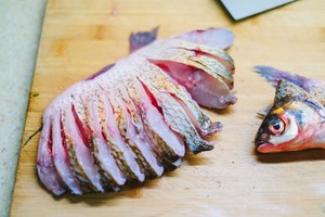 Fish of spread its tail of riches and honour -- the practice measure of oven of big evaporate of the NU-JK200W below the pine 4