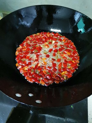 The practice move that water boil rises a fish 4