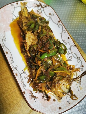 The practice measure of yellow croaker of braise in soy sauce 7