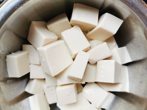 The practice measure of soup of bean curd of yellow bone fish 2