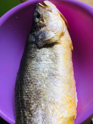 Yellow croaker of braise in soy sauce helps simple practice move extremely 1