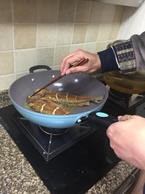 The practice measure of yellow croaker of braise in soy sauce 3