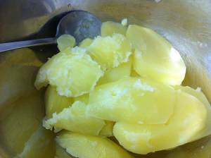 The practice measure of salad of tuna potato mud 3