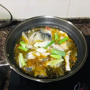 The practice measure of the fish of pickled Chinese cabbage that can drink boiling water 21