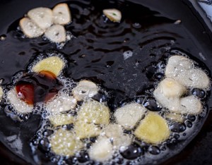 Sauce explodes the practice measure of 8 ungual fish 4