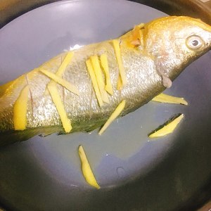 Steamed yellow croaker (the evaporate fish method that won't make mistake) practice measure 3