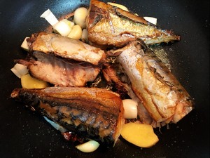 The practice measure that spends a fish without the blueness of braise in soy sauce of smelling of fish 7