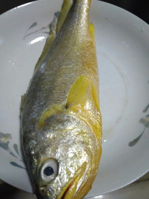 Steamed yellow croaker of the child (which to eat to was not pricked) practice measure 1