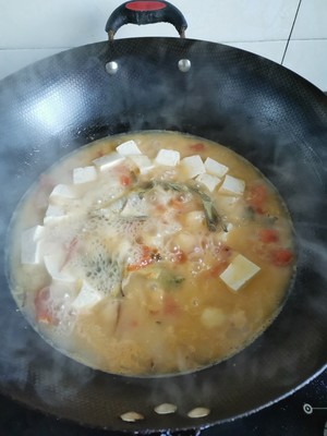 The practice measure of soup of bean curd of tomato of yellow bone fish 8