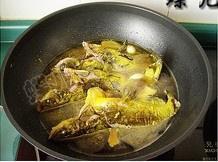 Braise in soy sauce the practice measure of fish 3