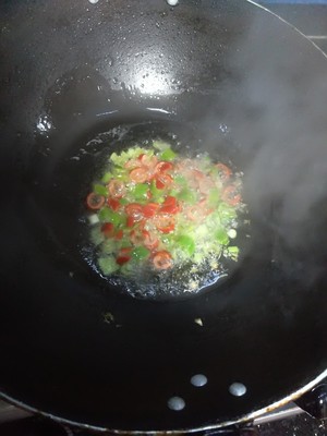 The practice measure that contains fish of citric acid soup 20