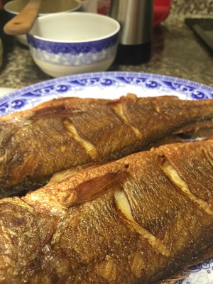 The practice measure of yellow croaker of braise in soy sauce 4