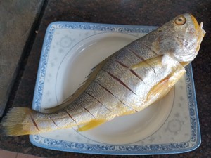 The practice measure of yellow croaker of braise in soy sauce 1