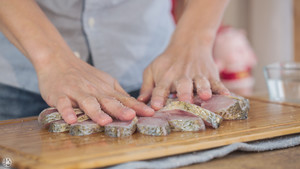 The practice measure of fish of spread its tail of the 10 or 20 days following Lunar New Year's Day 5