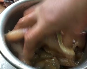 Piece elder sister - the practice measure of the fish of hemp hot water that boil 3