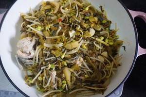 The practice measure of the fish of water of pickled Chinese cabbage that boil 22