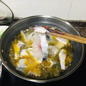 The practice measure of the fish of pickled Chinese cabbage that can drink boiling water 20