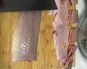 白菜の漬け魚 煮る魚の魚〜水を巻く魚肉のスライスのチュートリアル、 