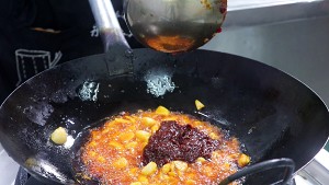 The practice measure of fish of bag of garlic fragrance paper 2