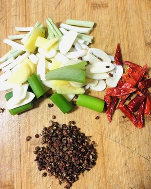 Piece elder sister - the practice measure of the fish of hemp hot water that boil 8
