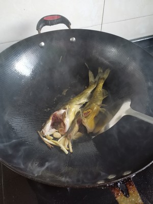 黄骨魚のトマトの豆腐のスープの実践測定6 