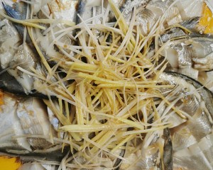 The practice measure of steamed lens fish 5