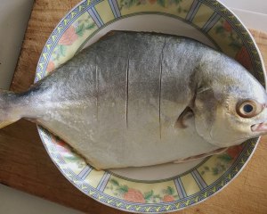 The practice measure of fish of braise in soy sauce of the daily life of a family 1