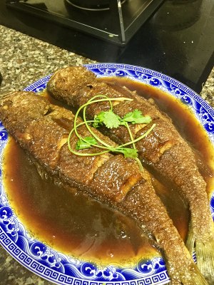 The practice measure of yellow croaker of braise in soy sauce 10