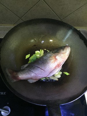The practice measure of fish of beer of the fish of the daily life of a family that stew 3