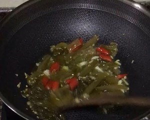 The practice measure of the fish of pickled Chinese cabbage that can drink boiling water 9