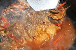 The practice measure of fish of braise in soy sauce 3