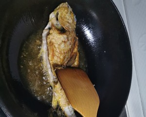 The practice measure of yellow croaker of braise in soy sauce 4