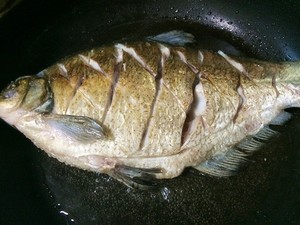 The practice measure of blunt-snout bream of braise in soy sauce 3