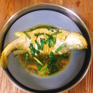 Steamed yellow croaker (the evaporate fish method that won't make mistake) practice measure 5