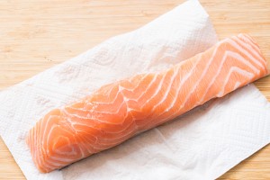 3品の魚の牛油は、実際に食事の実際の測定である場合、混合します5