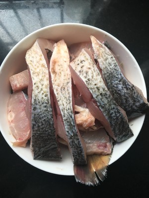 油で醤油1の煮込み魚をこぼす練習方法