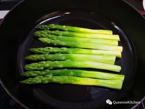 Take the practice step that burns asparagus of 3 article fish 4