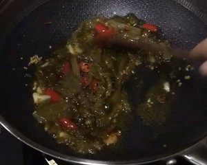 The practice measure of the fish of pickled Chinese cabbage that can drink boiling water 12