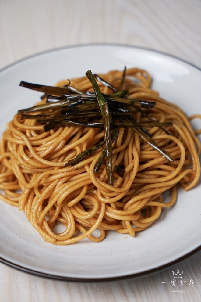 醤油を添えた緑色の油性麺の実践、醤油を添えた緑色の油性麺の美味しさ