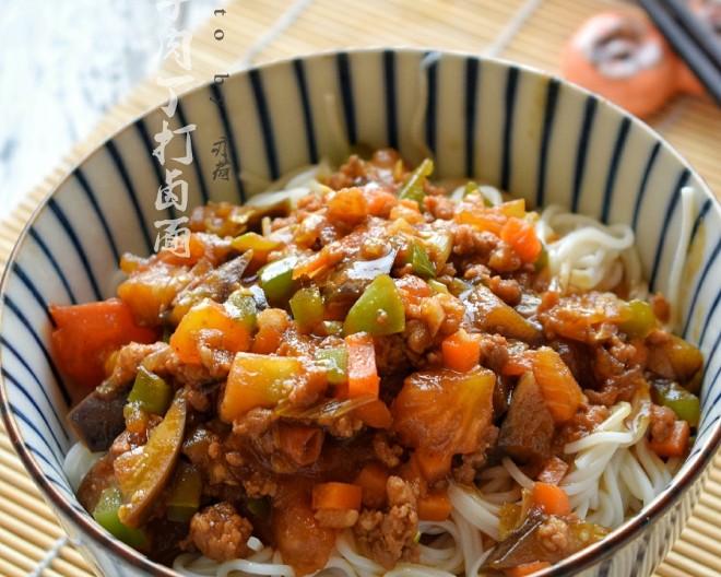 トマト子のさいの目に切った肉はにがり顔の道を作る