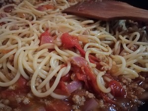 5分以内になめられます。 イタリアの古典的なトマトの肉のソース7 